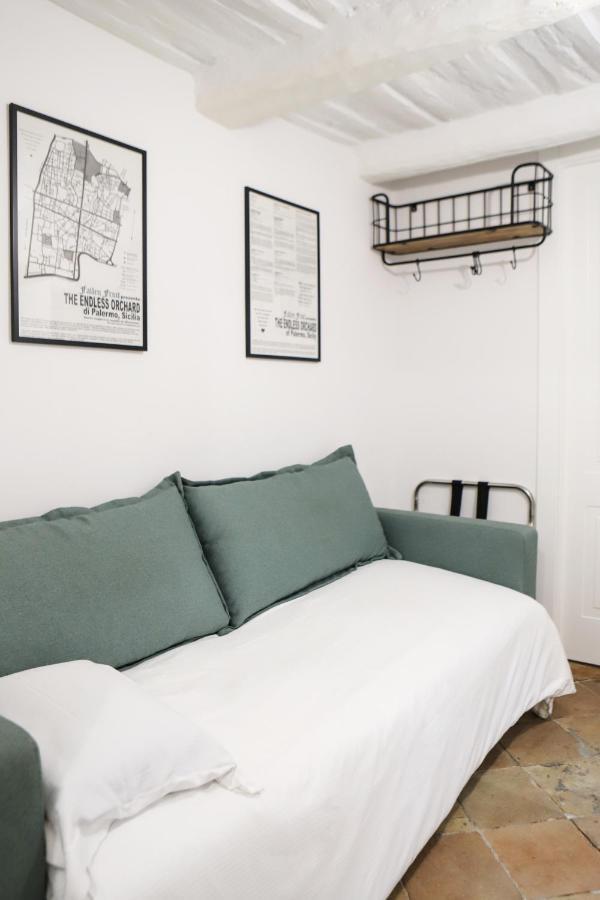 Pizzofalcone Studio By Wonderful Italy Apartment เนเปิลส์ ภายนอก รูปภาพ