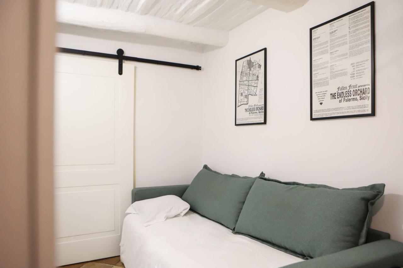 Pizzofalcone Studio By Wonderful Italy Apartment เนเปิลส์ ภายนอก รูปภาพ