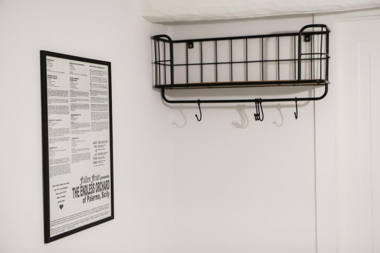 Pizzofalcone Studio By Wonderful Italy Apartment เนเปิลส์ ภายนอก รูปภาพ
